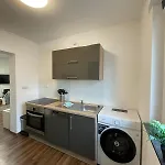 3 In Einem Haus, Ideal Bis 14 Personen