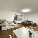 3 In Einem Haus, Ideal Bis 14 Personen 公寓 *