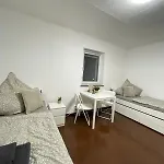 3 In Einem Haus, Ideal Bis 14 Personen * Weissenthurm