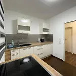 3 In Einem Haus, Ideal Bis 14 Personen 公寓 Weissenthurm