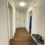 3 In Einem Haus, Ideal Bis 14 Personen 公寓 *