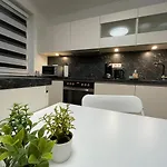 3 In Einem Haus, Ideal Bis 14 Personen 公寓