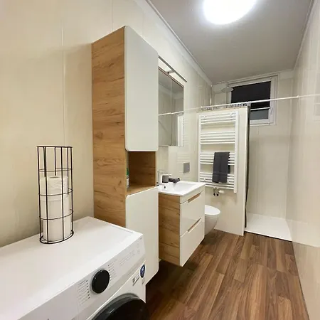 Apartamento 3 In Einem Haus, Ideal Bis 14 Personen *