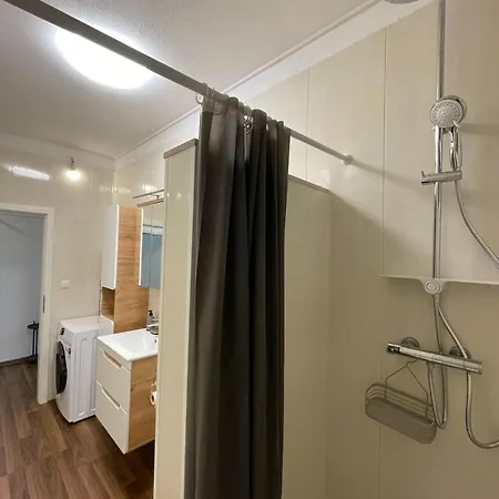 3 In Einem Haus, Ideal Bis 14 Personen Apartamento *