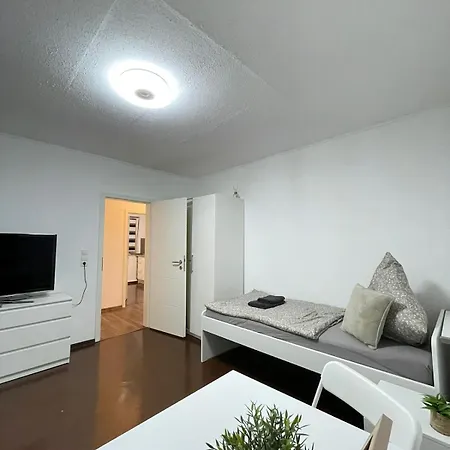 3 In Einem Haus, Ideal Bis 14 Personen