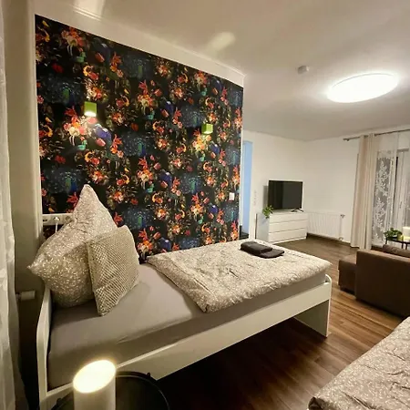 3 In Einem Haus, Ideal Bis 14 Personen Appartement *