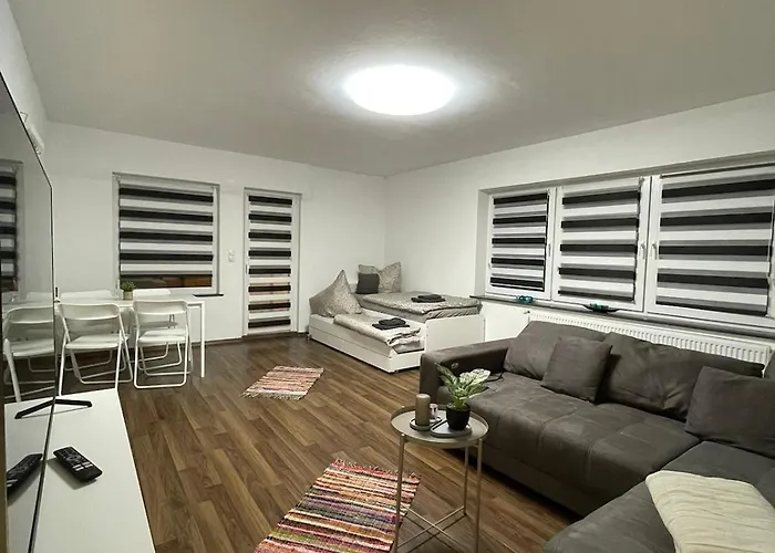 3 In Einem Haus, Ideal Bis 14 Personen * Weissenthurm