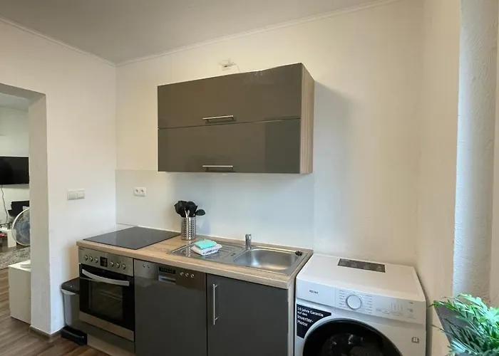 3 In Einem Haus, Ideal Bis 14 Personen