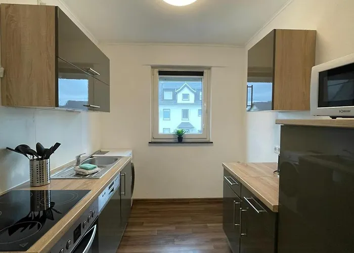 3 In Einem Haus, Ideal Bis 14 Personen *