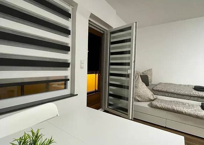 3 In Einem Haus, Ideal Bis 14 Personen Weissenthurm