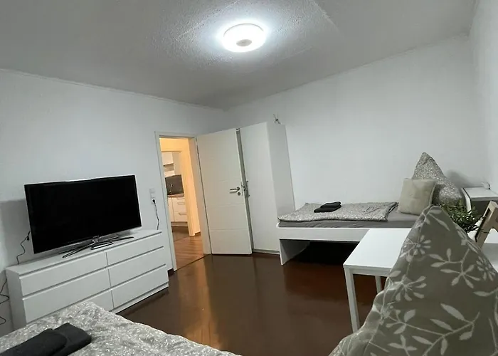 3 In Einem Haus, Ideal Bis 14 Personen